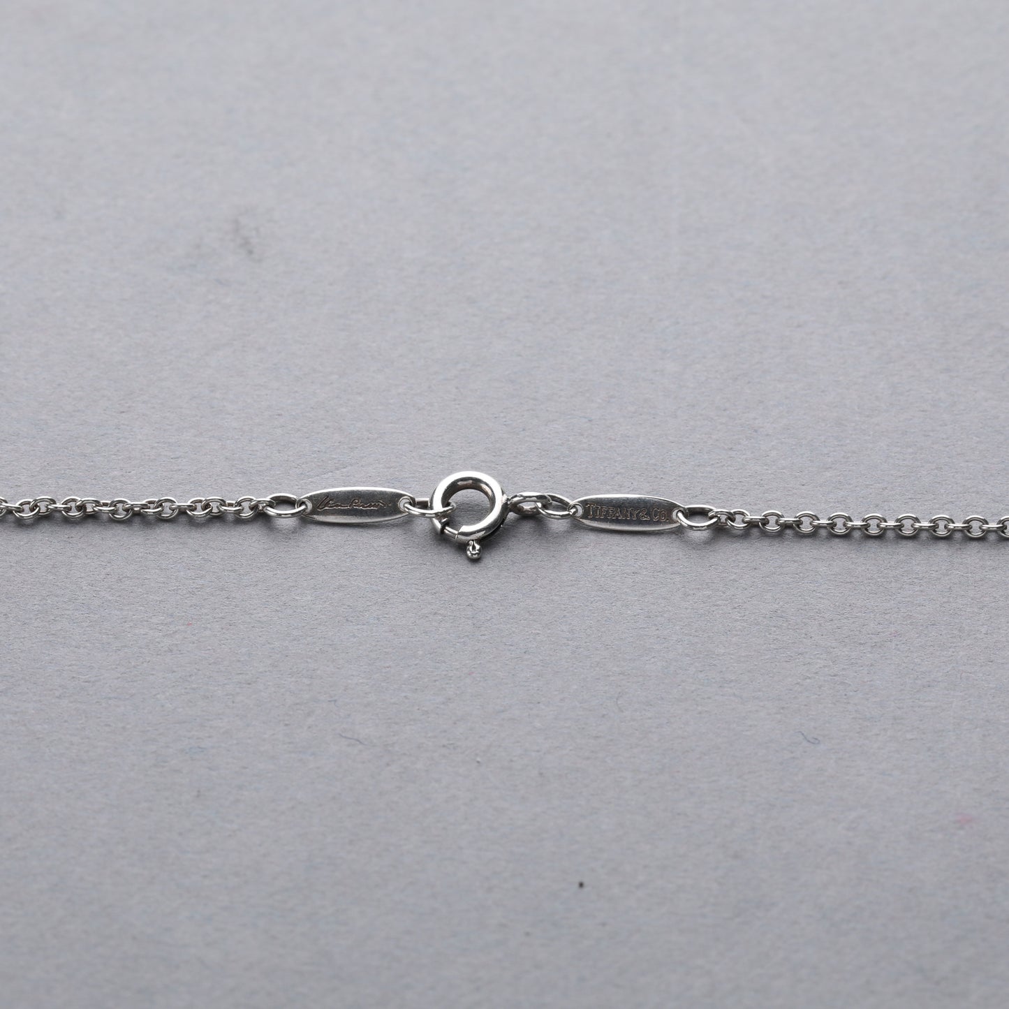 Tiffany & Co. / Open Heart Necklace