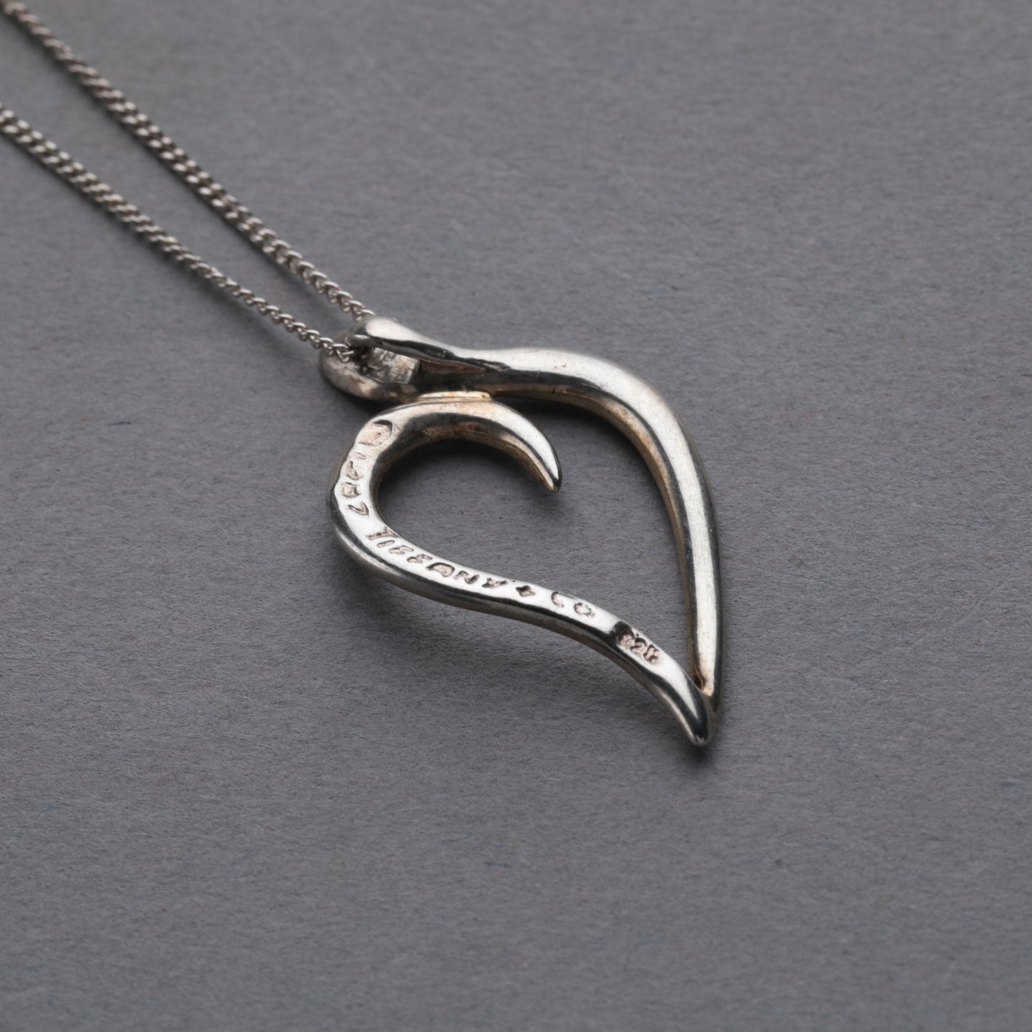 Tiffany & Co. / Leaf Pendant Necklace