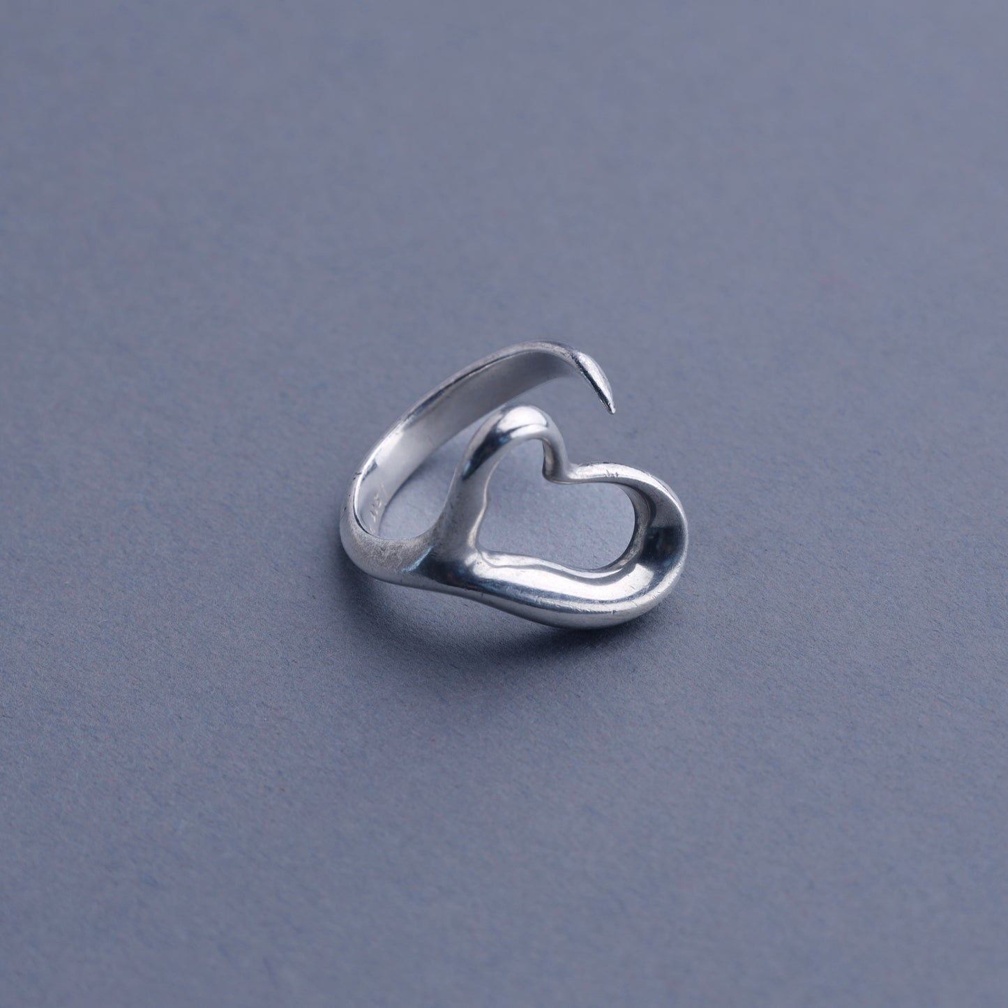 Tiffany & Co. / Open Heart Ring