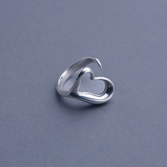 Tiffany & Co. / Open Heart Ring