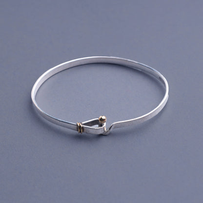 Tiffany & Co. / Hook & Eye Bangle