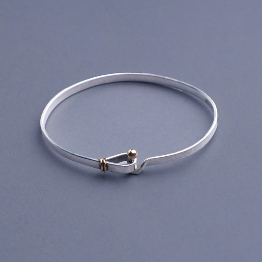 Tiffany & Co. / Hook & Eye Bangle