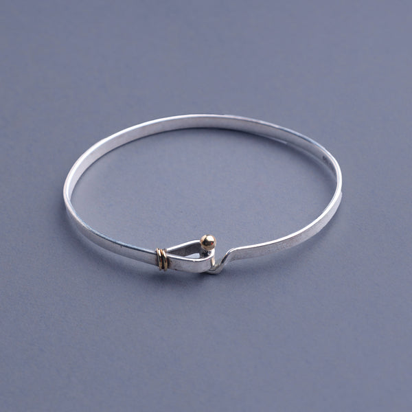 Tiffany & Co. / Hook & Eye Bangle