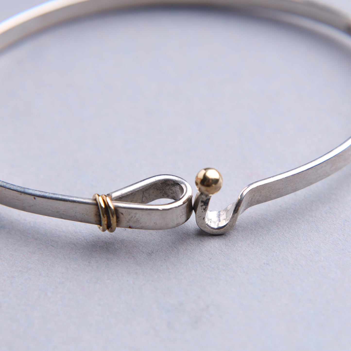 Tiffany & Co. / Hook & Eye Bangle