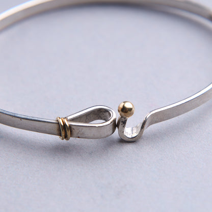 Tiffany & Co. / Hook & Eye Bangle