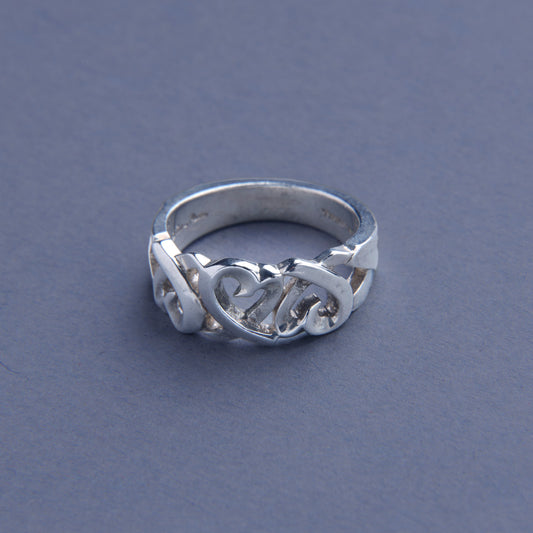 Tiffany & Co. / Triple Loving Heart Ring
