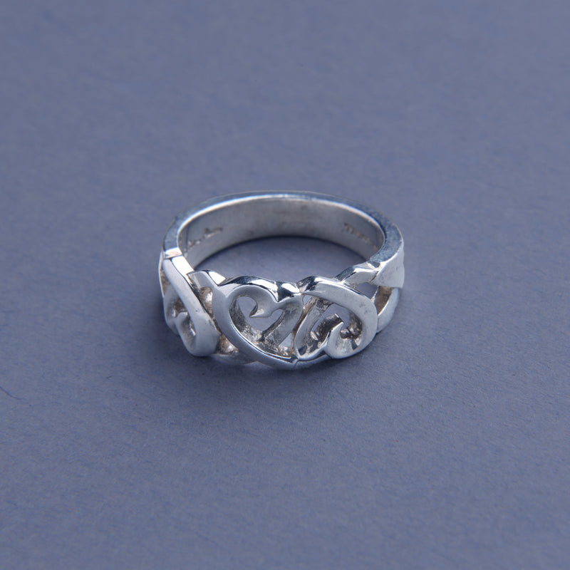Tiffany & Co. / Triple Loving Heart Ring