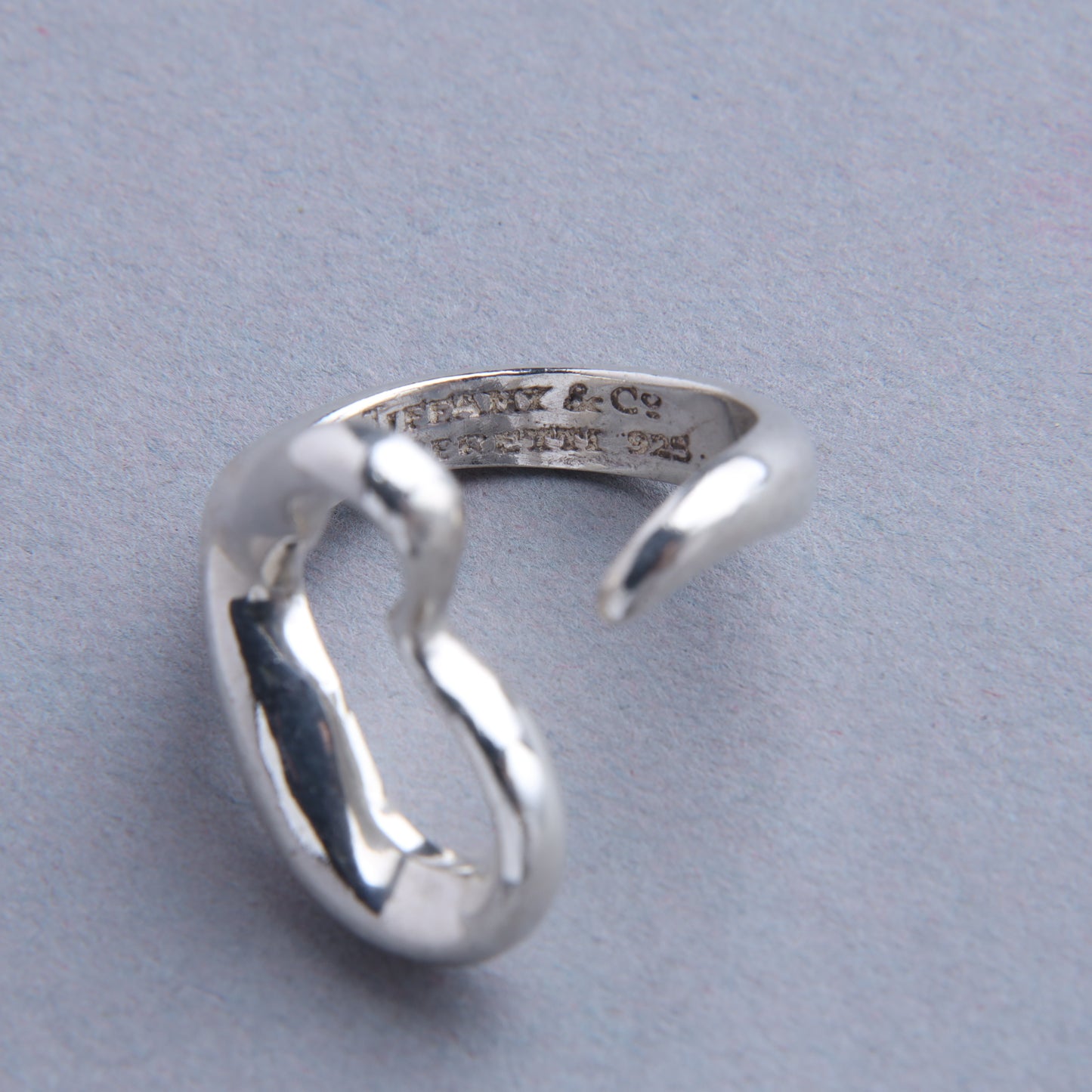 Tiffany & Co. / Open Heart Ring