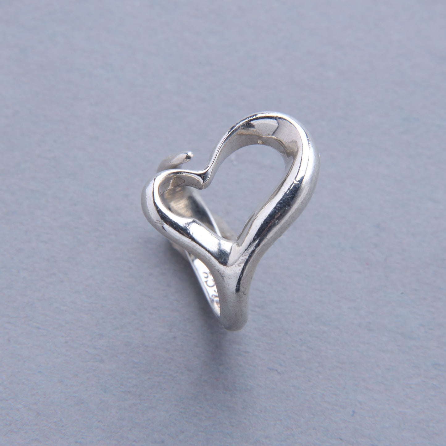 Tiffany & Co. / Open Heart Ring