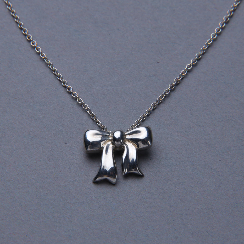 Tiffany & Co. / Ribbon Bow Necklace