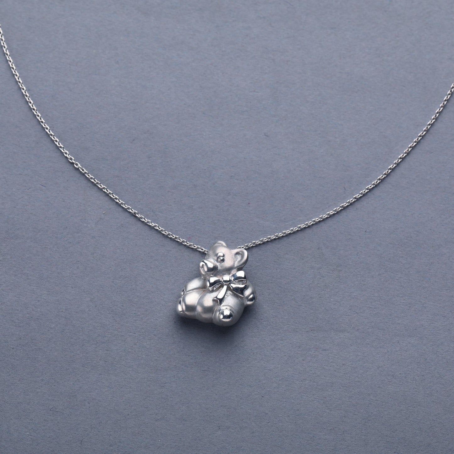 Tiffany & Co. / Teddy Bear Necklace
