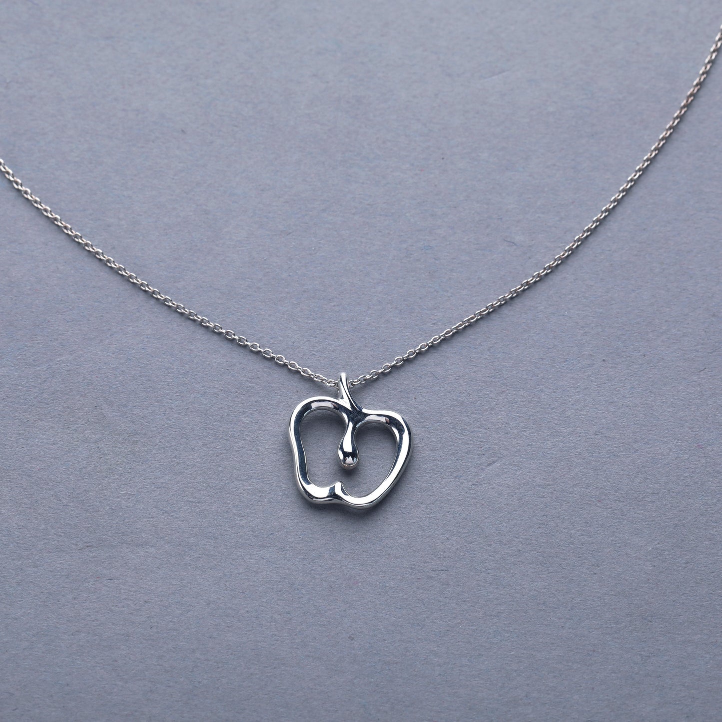 Tiffany & Co. / Open Apple Necklace