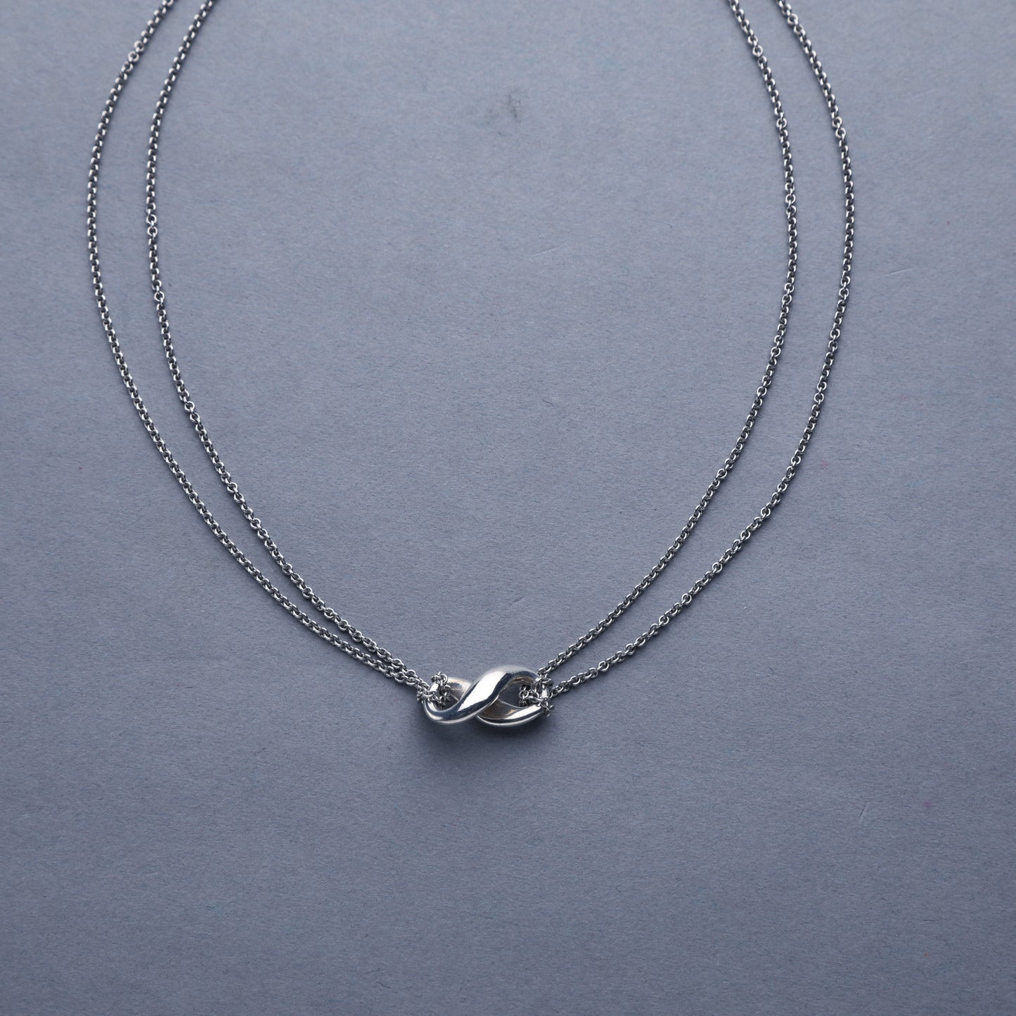 Tiffany & Co. / Infinity Necklace