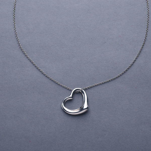 Tiffany & Co. / Open Heart Necklace