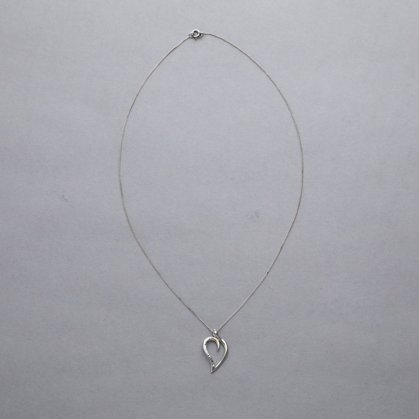 Tiffany & Co. / Leaf Pendant Necklace