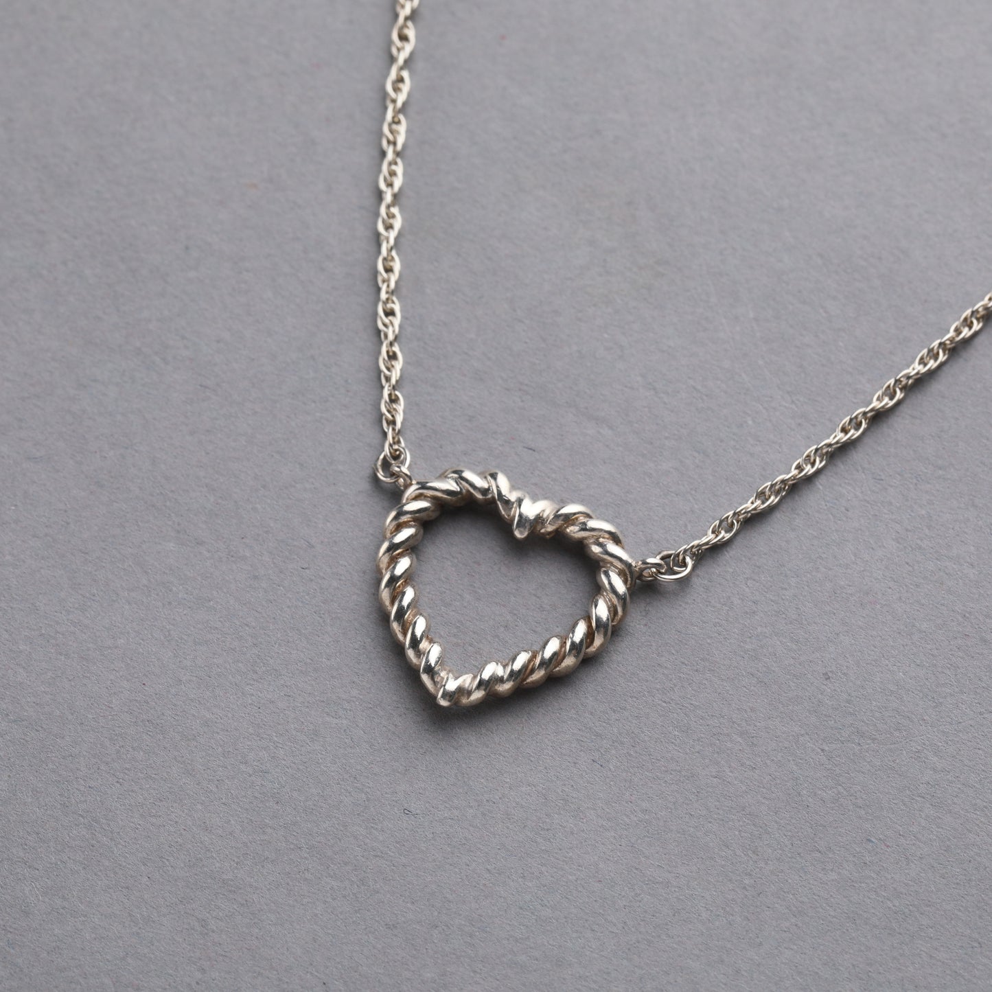 Tiffany & Co. / Twist Rope Heart Necklace