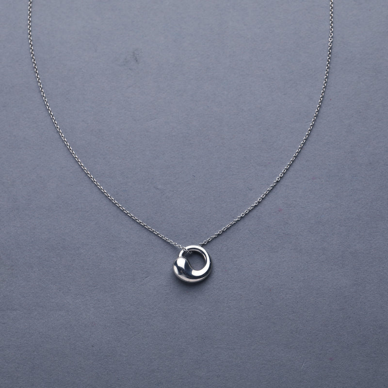 Tiffany & Co. / Eternal Circle Necklace