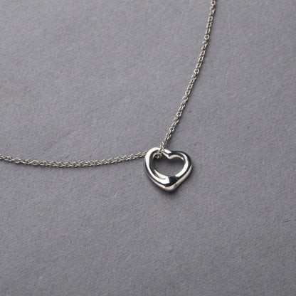 Tiffany & Co. / Open Heart Necklace S