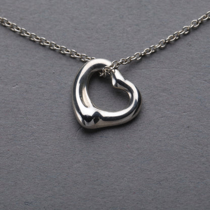 Tiffany & Co. / Open Heart Necklace S