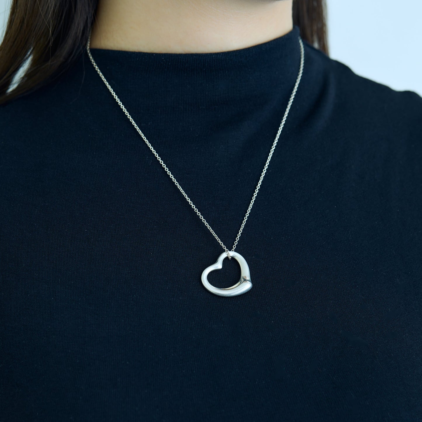 Tiffany & Co. / Open Heart Necklace