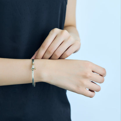 Tiffany & Co. / Hook & Eye Bangle