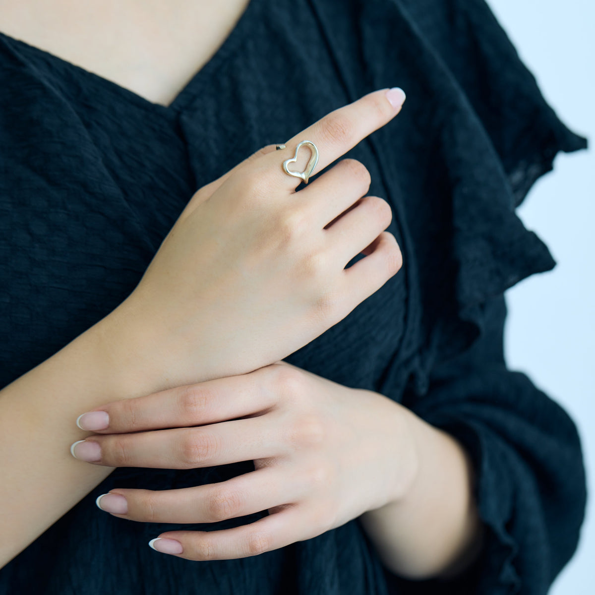 Tiffany & Co. / Open Heart Ring