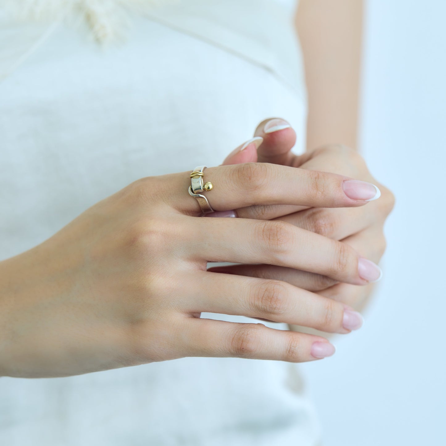Tiffany & Co. / Hook & Eye Ring