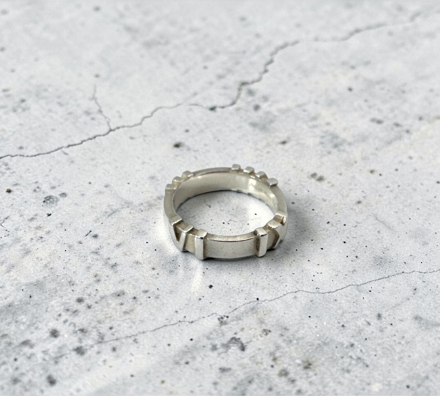 Tiffany & Co. ヴィンテージ アトラス オープン リング シルバー925 11号 ローマ数字 透かし彫り