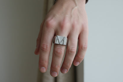 Maison Margiela M Logo Engraved Signet Ring メゾン マルジェラ Mロゴ ビッグフェイス シグネット リング シルバー925 16号