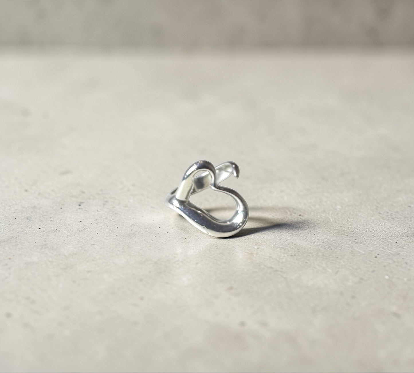 Tiffany & Co. ヴィンテージ オープンハート リング シルバー925 11号 エルサ・ペレッティ