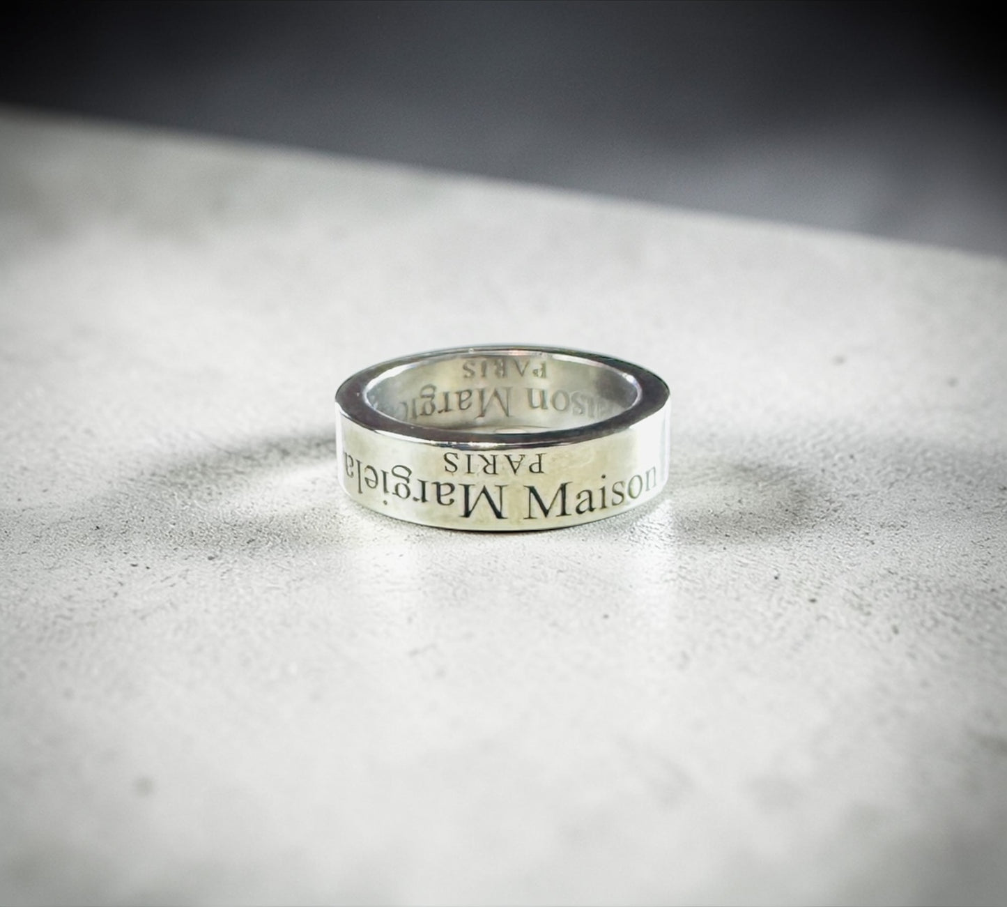 Maison Margiela Logo Engraved Band Ring メゾン マルジェラ ロゴ ワイド バンド リング シルバー925 9号