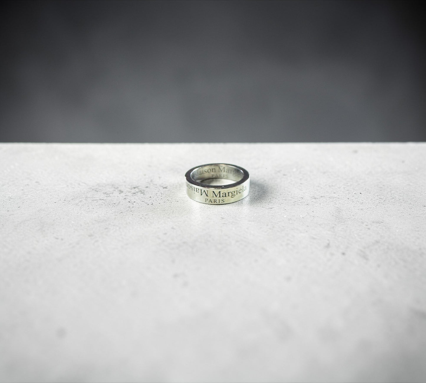 Maison Margiela Logo Engraved Band Ring メゾン マルジェラ ロゴ ワイド バンド リング シルバー925 9号
