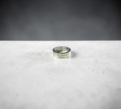 Maison Margiela Logo Engraved Band Ring メゾン マルジェラ ロゴ ワイド バンド リング シルバー925 9号