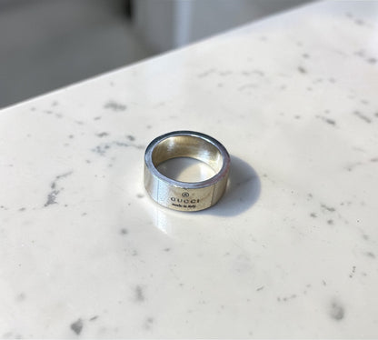 Gucci Trademark Wide Band Ring グッチ トレードマーク ワイド バンド ロゴ リング シルバー925 14号
